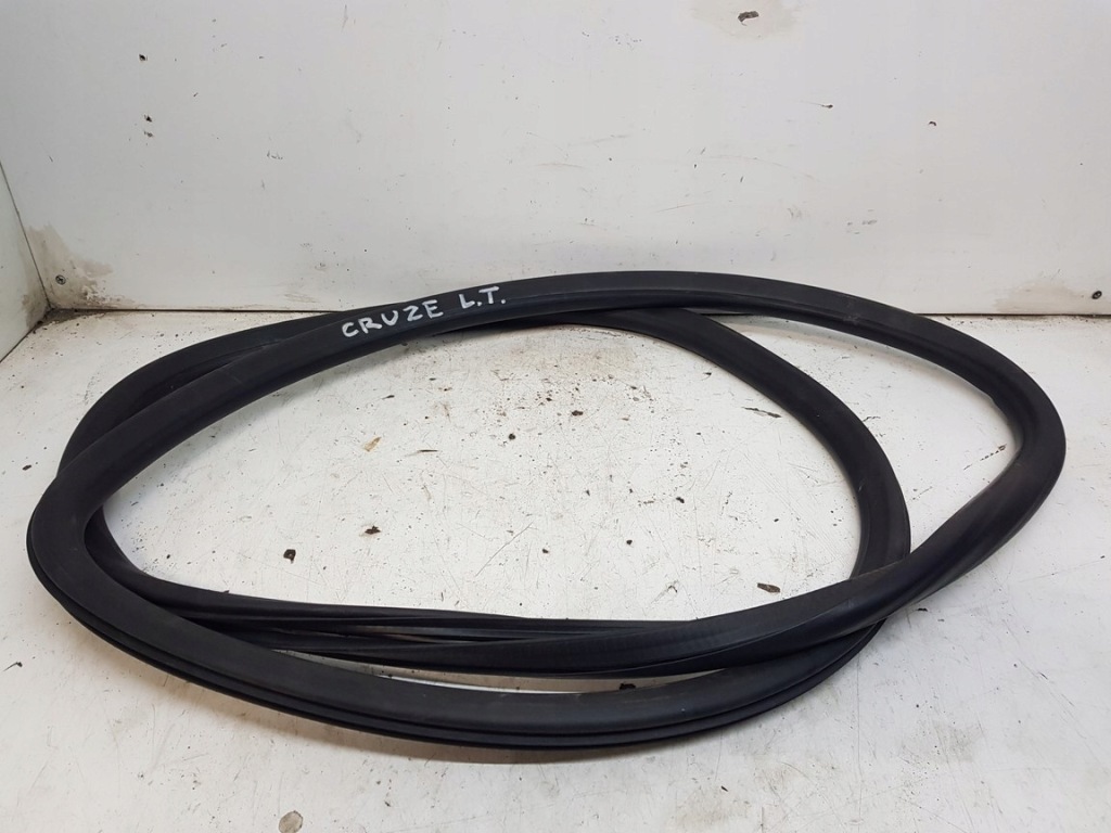 фото №1, Chevrolet cruze прокладка дверь левый задняя 2010r