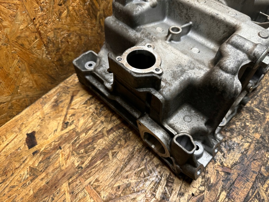 Поддон масляная land rover jaguar 3.0d hk83-6706-aa с Разборки