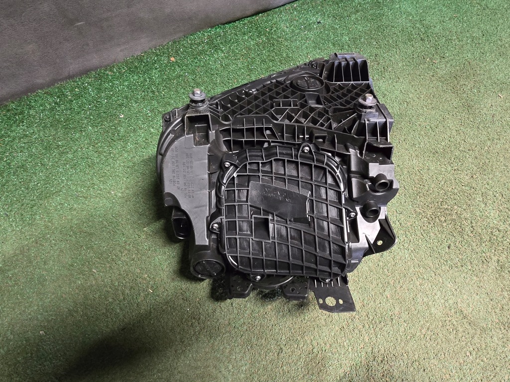 фото №6, Лампа права перед porsche taycan 9j1 matrix 9j1941060f