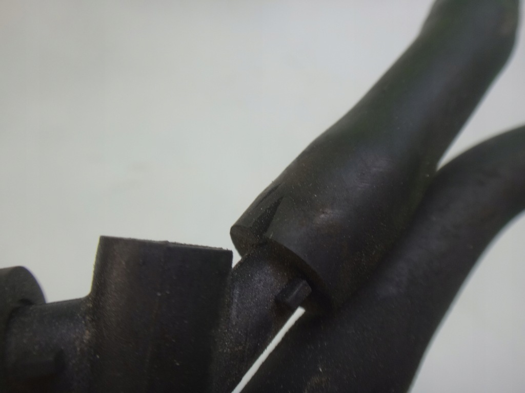 фото №4, Шланг вакуумa bmw z3 1.9 is