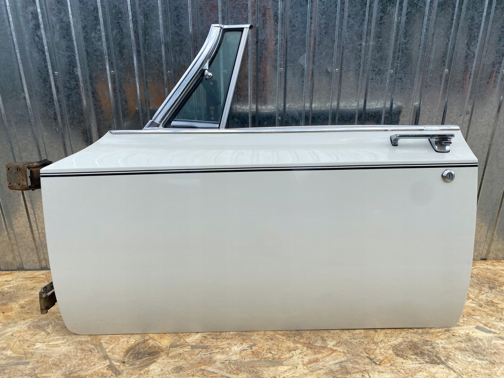 фото №1, Дверь левая передние chrysler 300k 300 k 1964