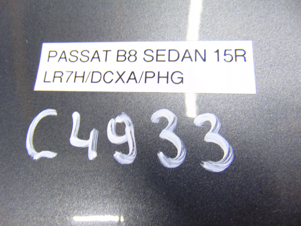 Двері праві задній праве задні vw passat b8 3g код лакофарбового покриття lr7h седан Доставка