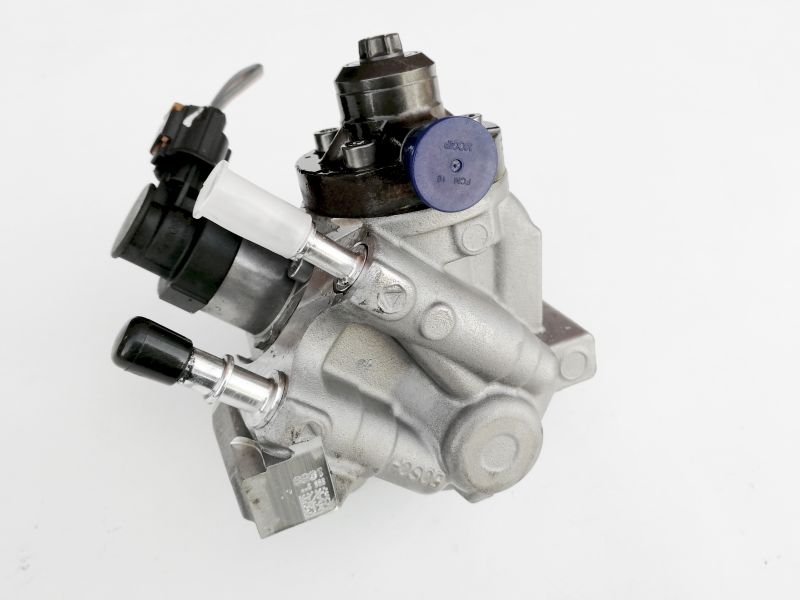 фото №1, Toyota proace 1,6d4d насос упорскування 9811347280