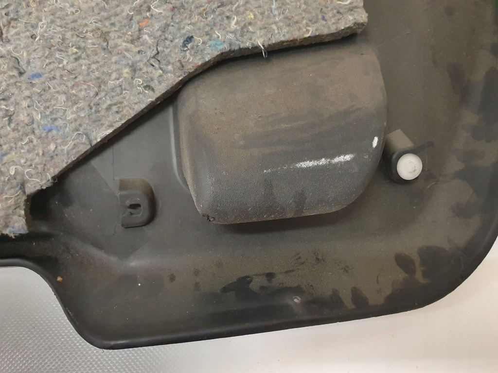 фото №8, Peugeot 207 оббивка пластик кришки багажника