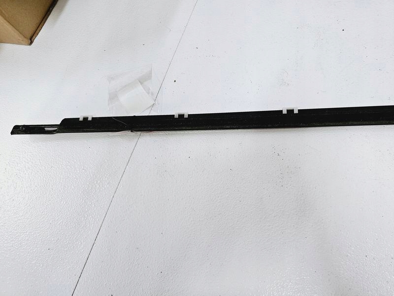 фото №6, Kia ceed ii 2 5d молдинг ущільнювач правий перед хром