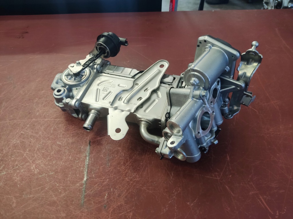 фото №15, Радиатор выхлопных газов клапан egr mercedes-benz c klasa a6541409000