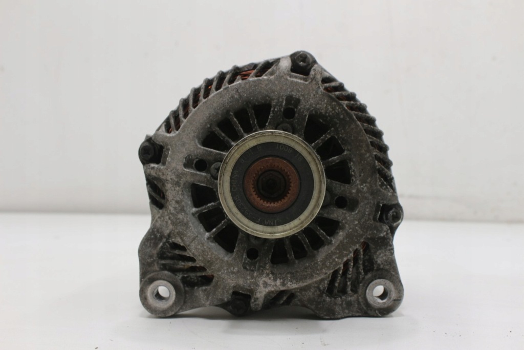 Генератор 8200654785 renault 2.0 dci Київ