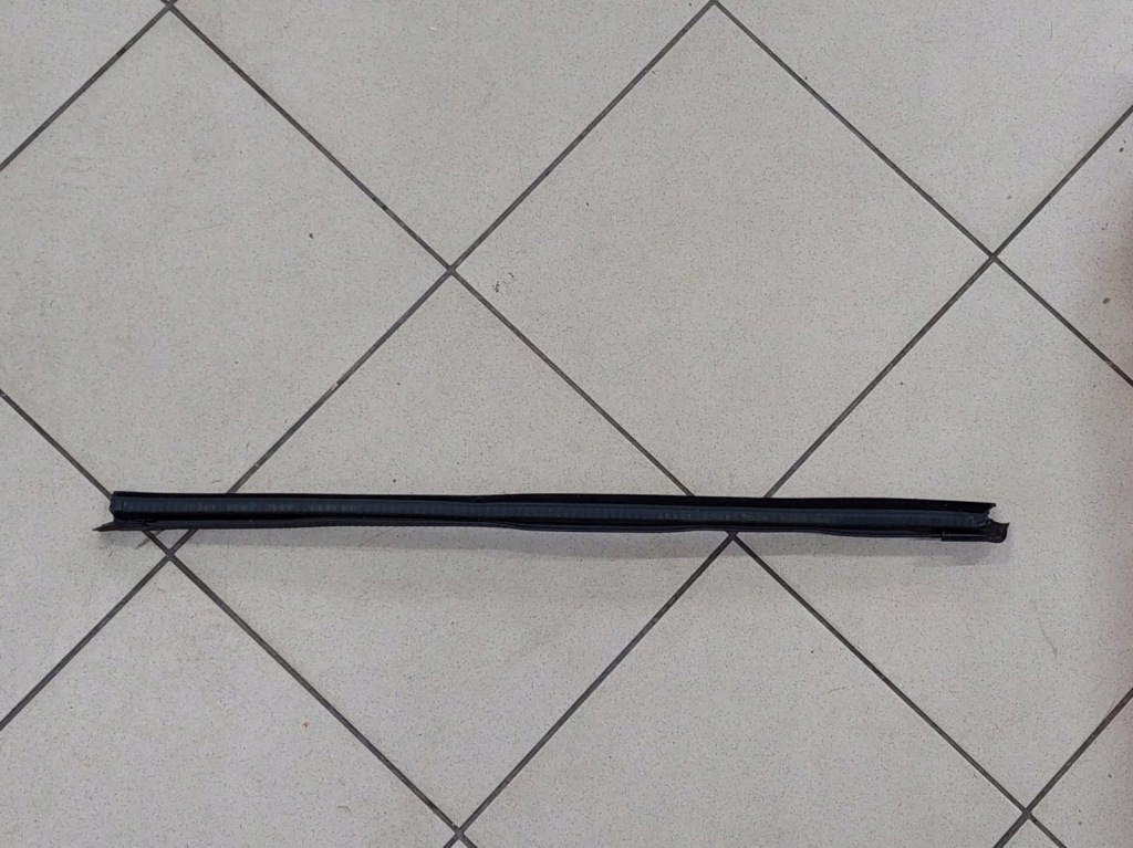 Купить Правая внутренняя прокладка поперечина дверной jeep jl gladiator 68271686ac