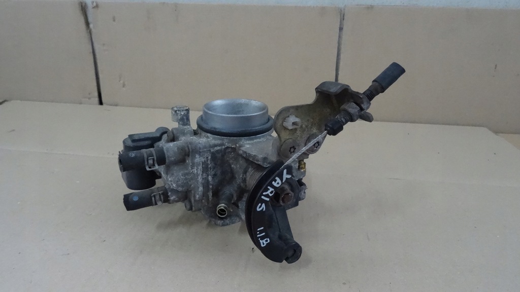 фото №1, Toyota yaris i дроссельная заслонка 8945252011