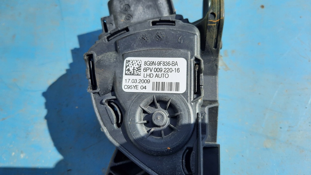 фото №5, Потенциометр газа volvo xc60 8g9n-9f836-ba