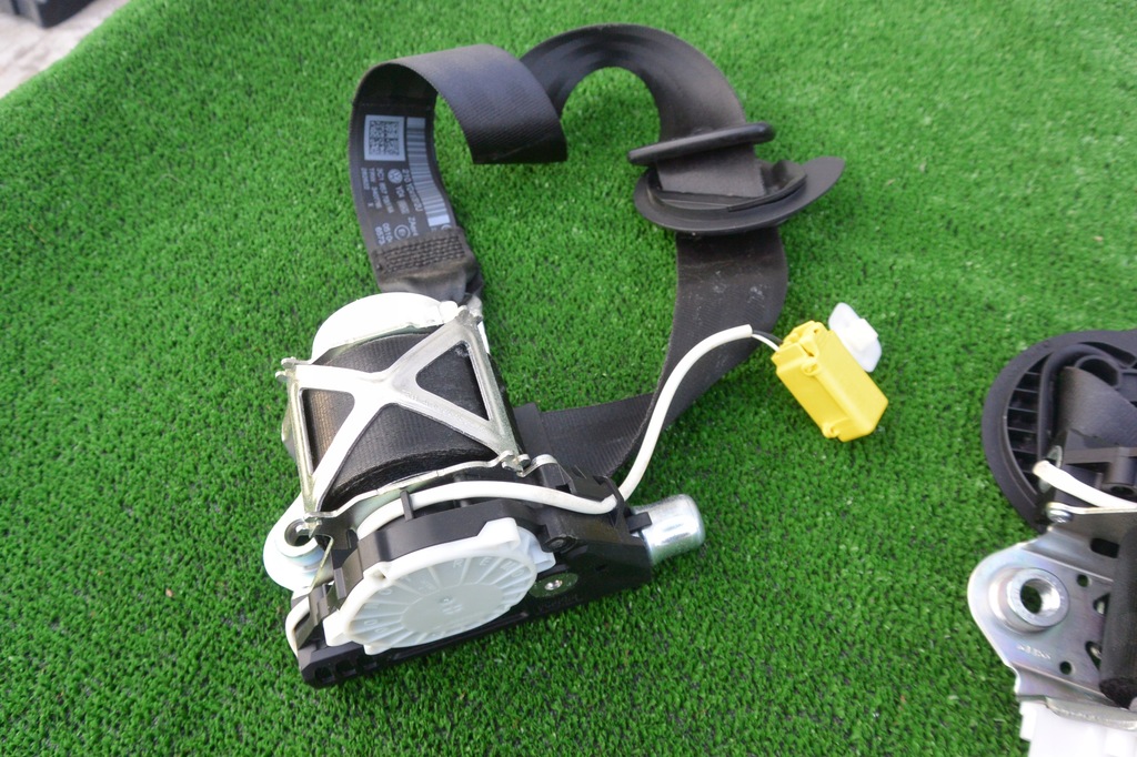 фото №10, Pas безпеки перед правий vw passat cc b7 lift