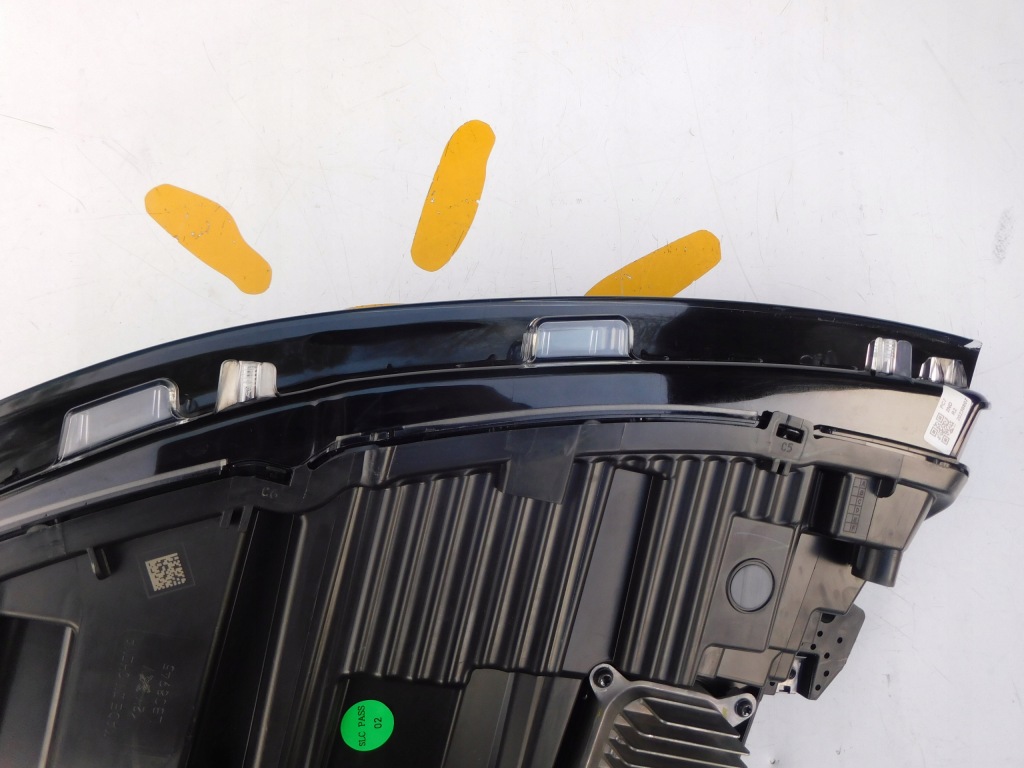 Купить Tesla model 3 рестайлинг  highland фара передняя правый  ful led 2023r. хорошее состояние!