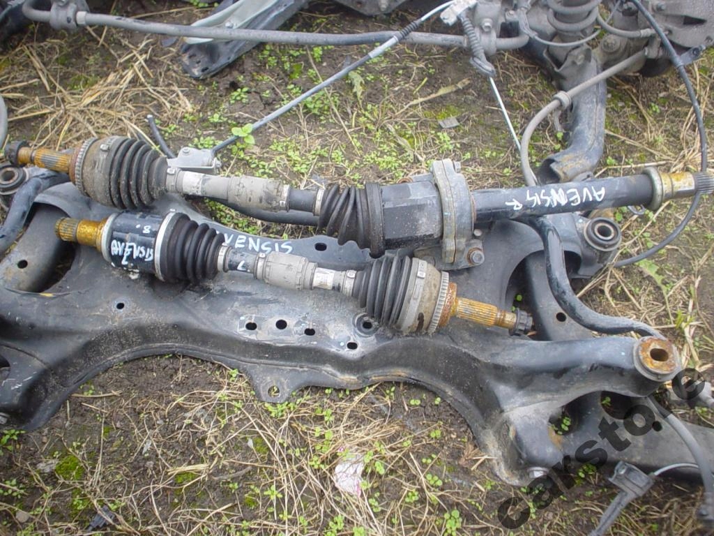 фото №1, Toyota avensis 06- 2.0 d4 vvt-i приводной вал правая