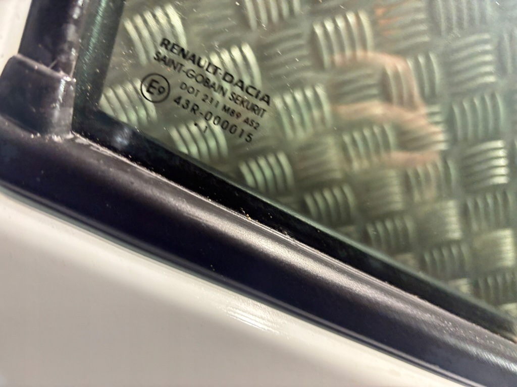 Двері renault express ii правий перед оригінальні 100 % стан bardzo добрий Київ