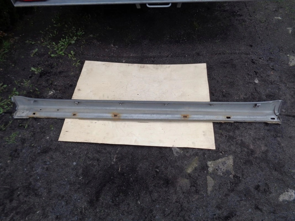 фото №2, Молдинг накладка na порог правая legacy iv kombi