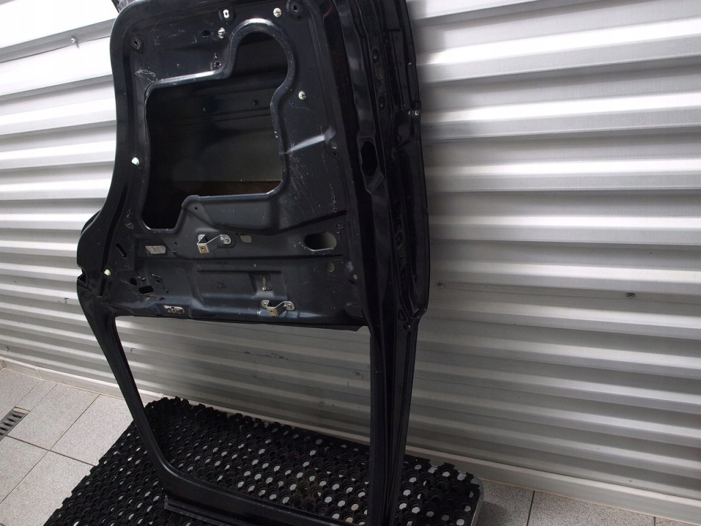 Mercedes-benz ml w163 98r дверь правый задний с Разборки