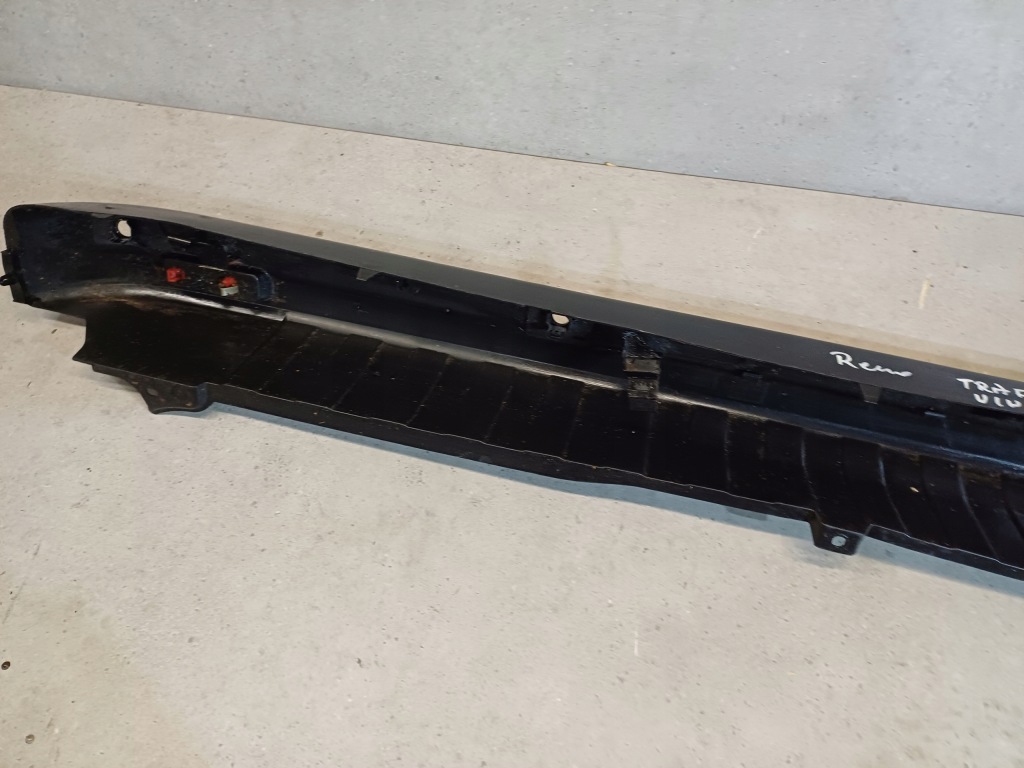 Бампер задний trafic iii vivaro talento 4x pdc 850221446r Киев