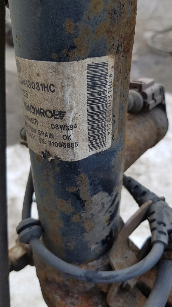 фото №9, Поворотный кулак левая перед vw scirocco 2.0 tfsi