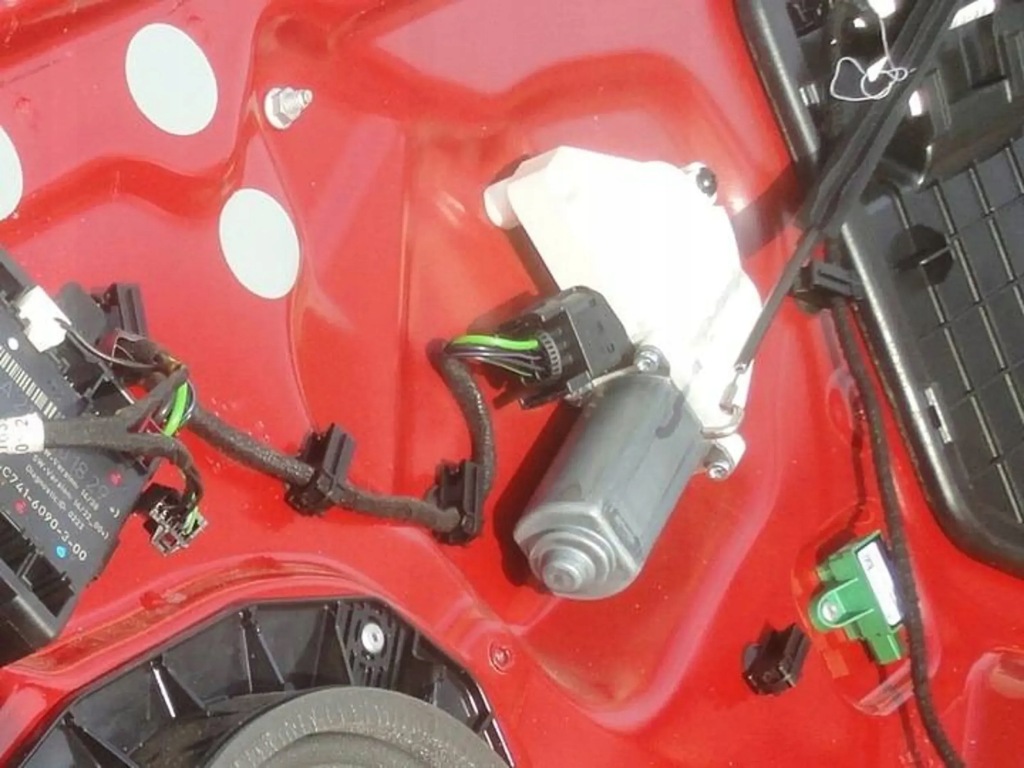 Купити Mercedes w172 правий підйомник скло