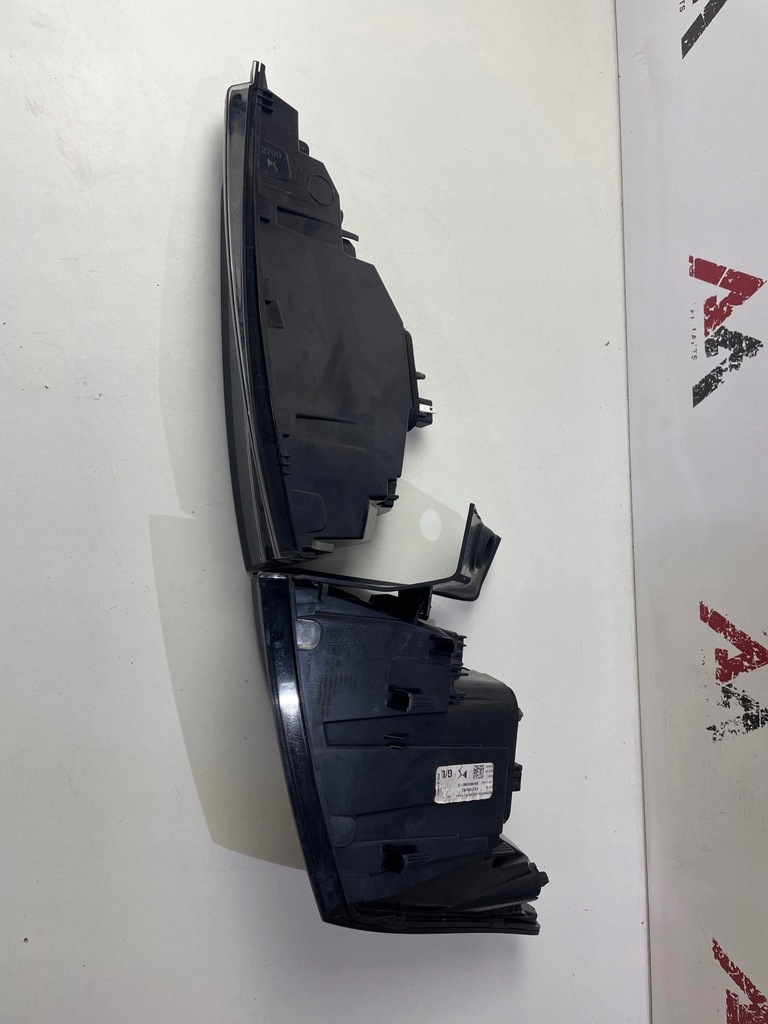 фото №9, Лампа задняя задняя задняя левая ds4 ii led комплект 21-