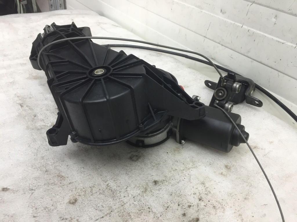 фото №13, Mercedes vito viano w639 моторчик дверь раздвижных a6398200442 r