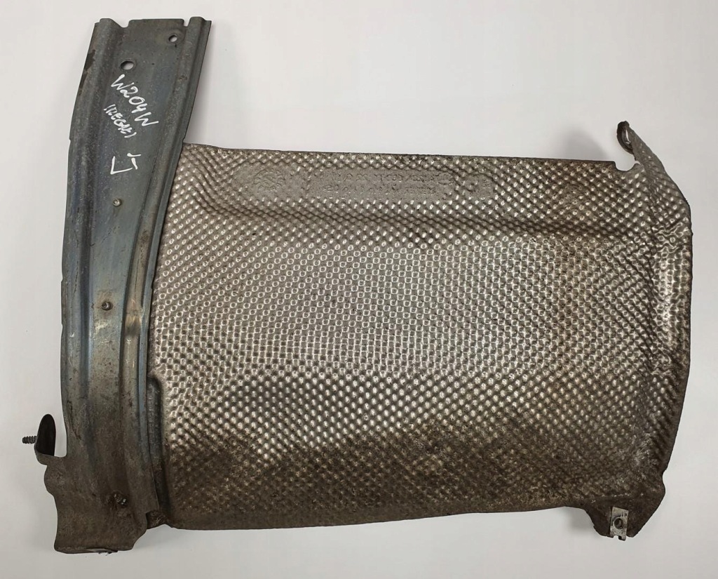 фото №1, Защита тепловая левый задняя mercedes w204 a2046800122