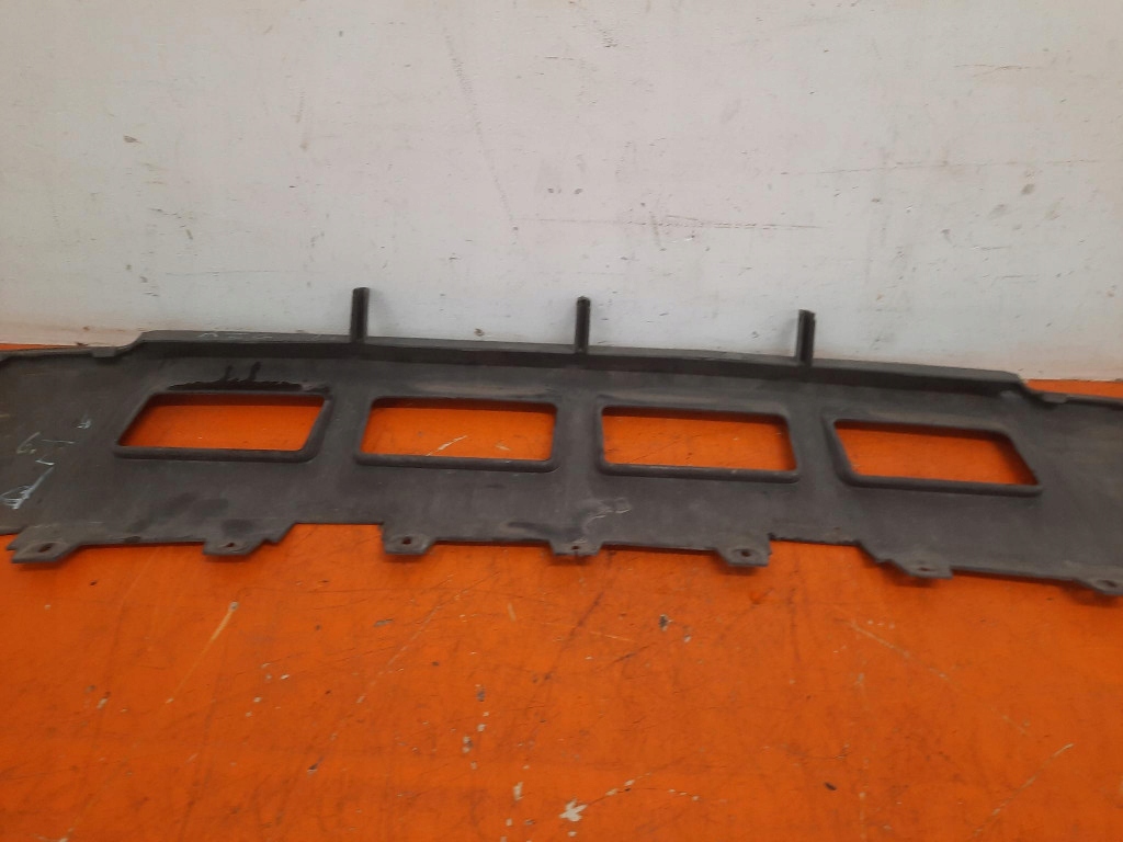 Audi q5 08-16 спойлер накладка бампера перед 8r0807061 Недорого