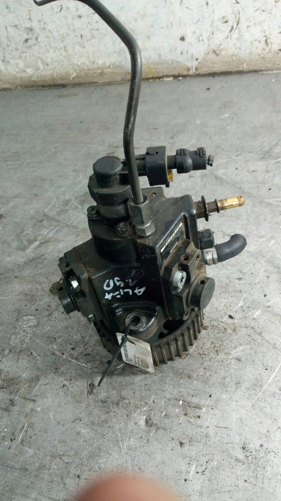 Купити Насос упорскування alfa romeo 159 0445010150