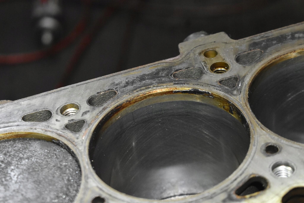 фото №13, Блок dół двигателя wał k7mf710 dacia sandero 1 i 1.6 mpi 87 km 08-12