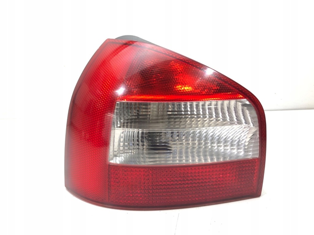 фото №1, Лампа левый задняя audi a3 8l хэтчбек 96-06