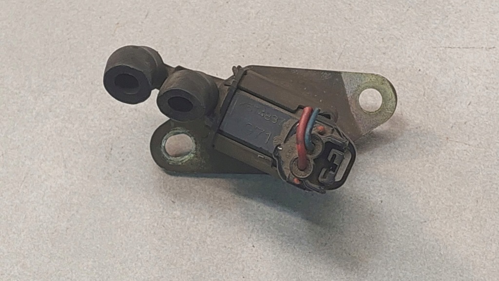 фото №7, Клапан вакуумa space wagon iii k5t48374