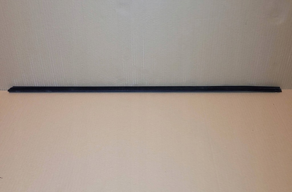 фото №6, Молдинг ущільнювач скло двері права bmw 3 coupe e92 e93 7119080 хром