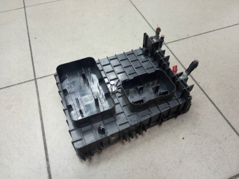 фото №1, Коробка предохранителей bsi a3 8p 1k0937124d