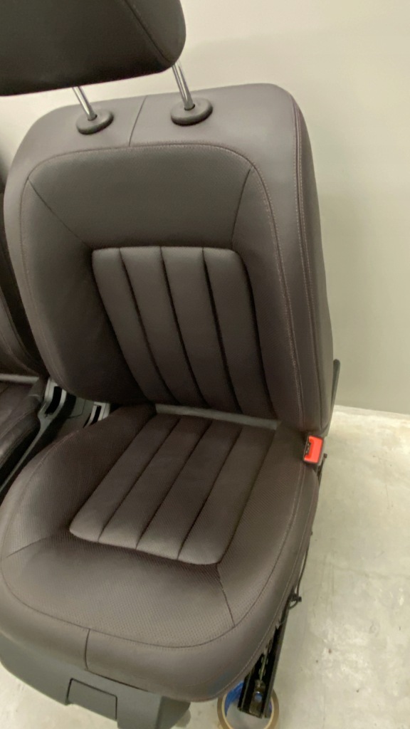 Обивка сиденья mercedes cls w218 вентилируемые в Украине