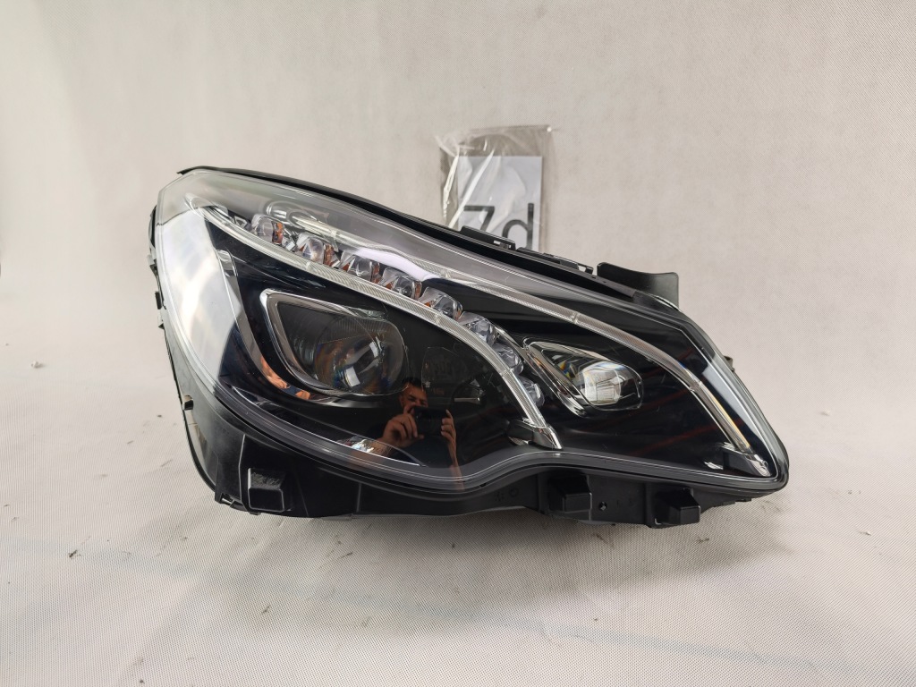 Купить Mercedes e klasa 207 w207 купе рестайлинг  full led правый  фара a2078201459 ils