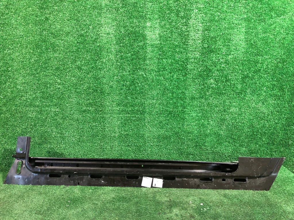 Направляющая дверь przes. p boxer iii Цена