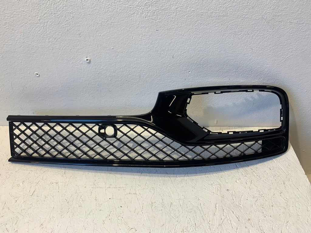 фото №1, Решётка радиатора решётка левая bentley flying spur