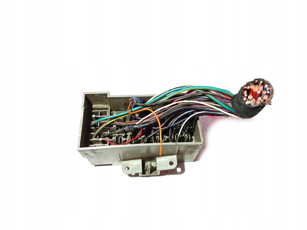 фото №1, Модуль предохранителей chrysler town country 4688144