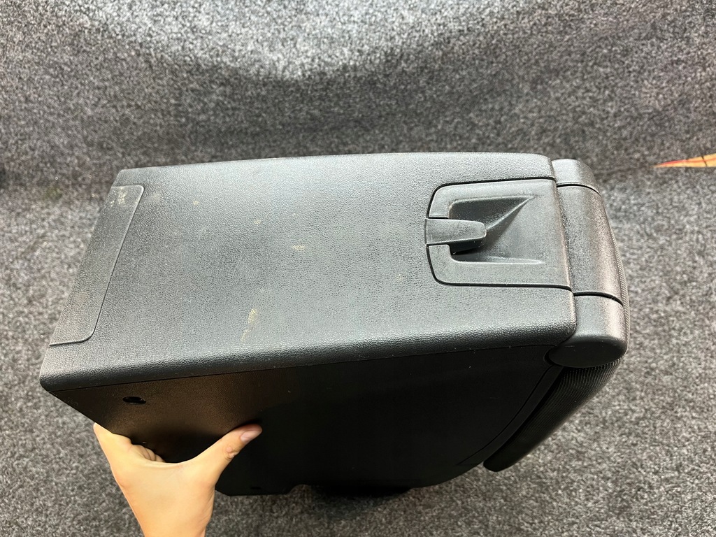 фото №9, Renault scenic iii подлокотник 8-127-320