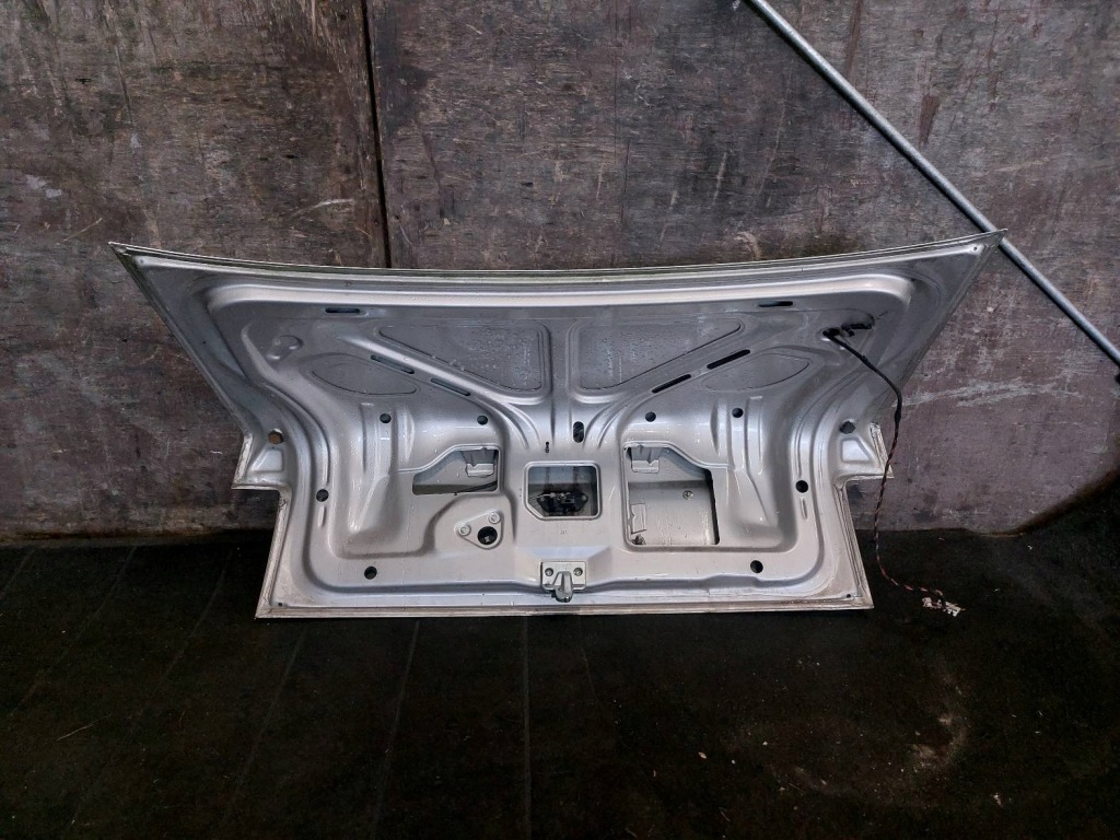 фото №9, Kompletny задняя opel vectra a e137 крышка багажника бампер лампы