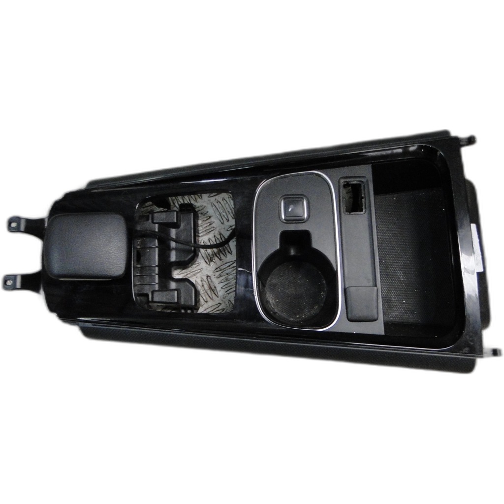 Купити Панель панель  середня mercedes b klasa w247 a1679054700