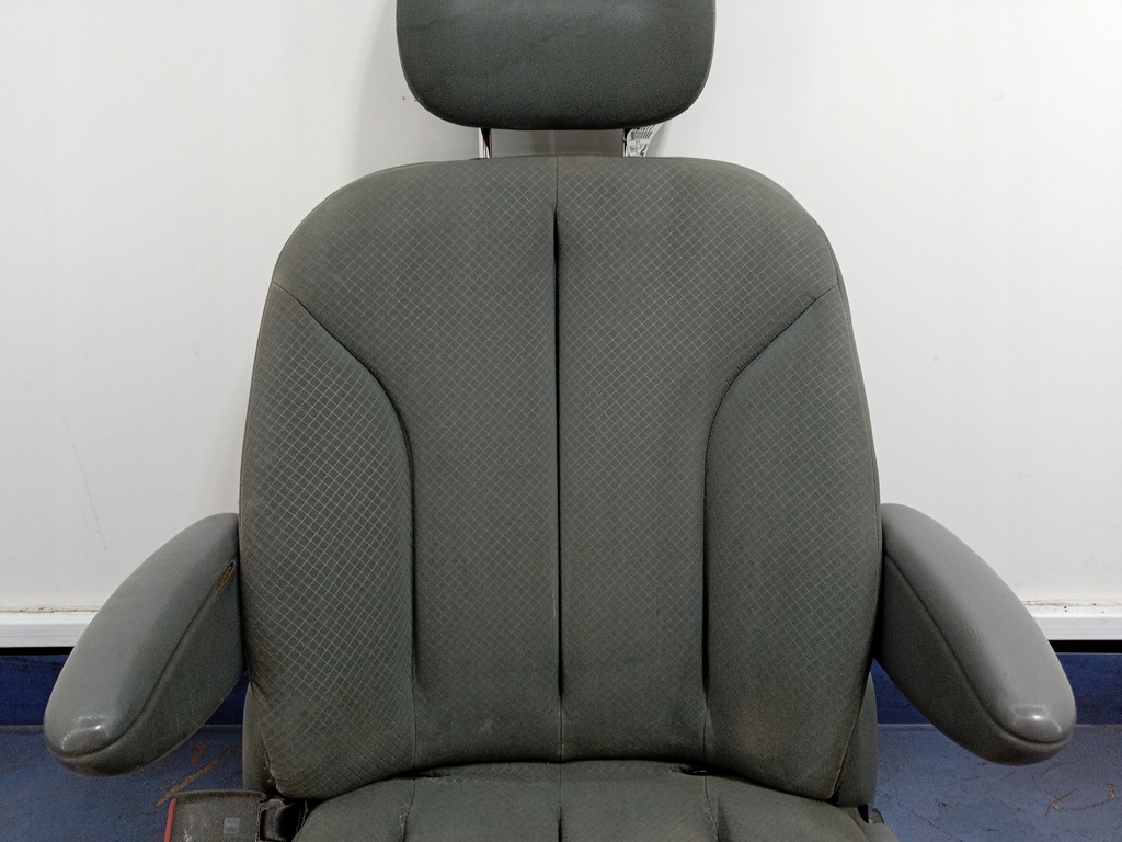 фото №3, Voyager iv caravan сиденье задняя левый задний 2 ряд