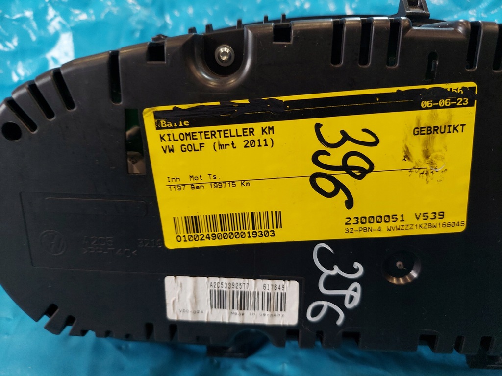 фото №9, Счетчик приборная панель golf vi 1.2 b 5k0920871