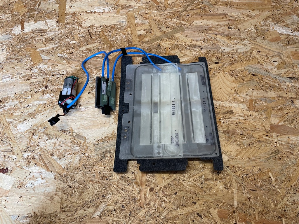 фото №1, Подушка мат помпа сиденье левая kpl. infiniti q30