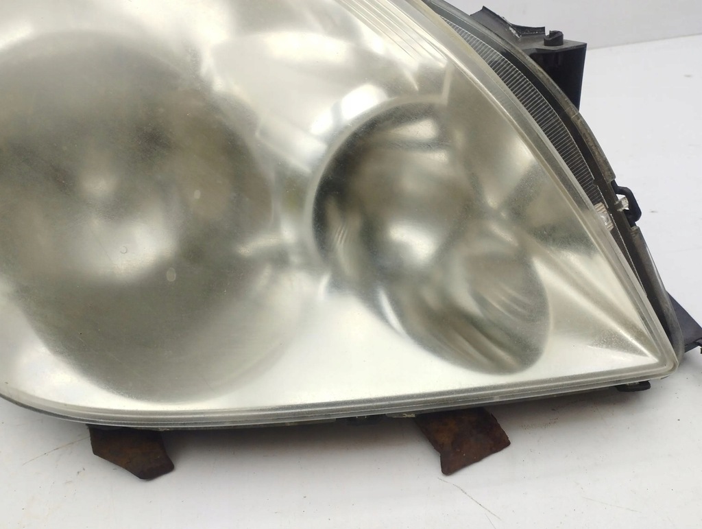 фото №9, Toyota corolla verso ar10 2007 правая сторона лампы передние