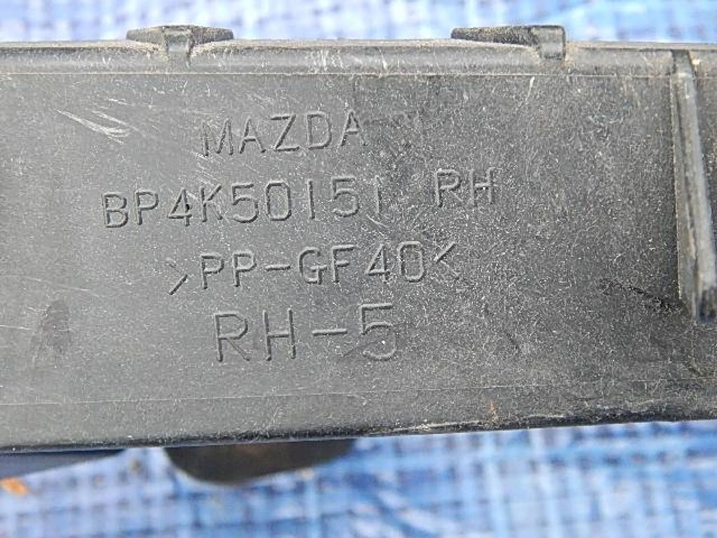 фото №2, Кронштейн лампы передней mazda 3 03-09 l/r