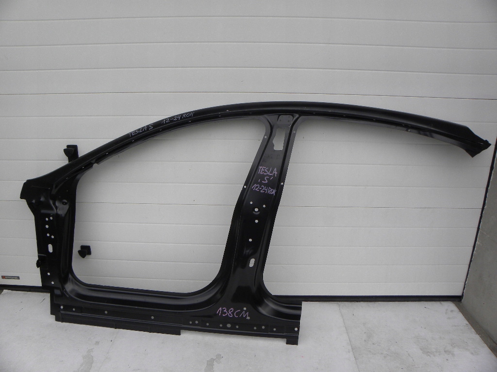 Купити Tesla model s поріг ліва сторона 12-2024 rok