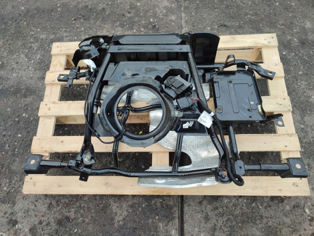 фото №1, Seat leon iv 4 кронштейн бака пального