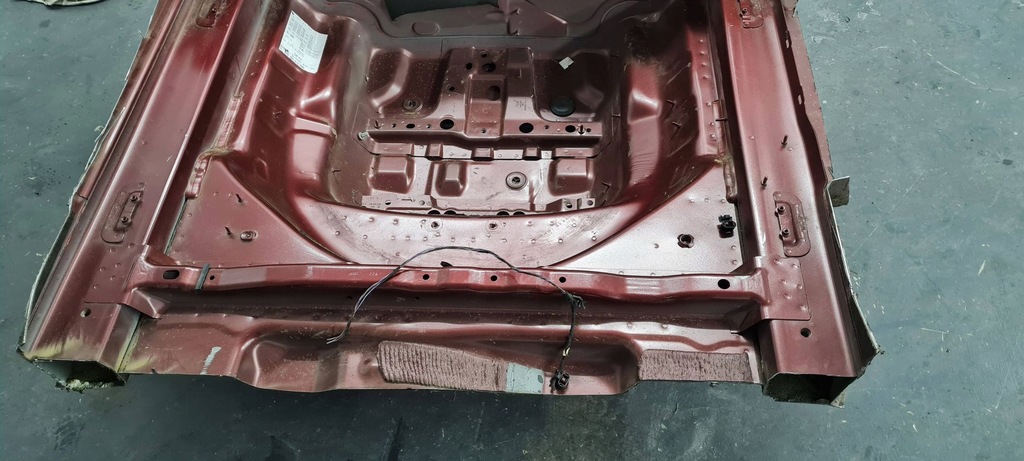 фото №15, A5 8w поддон усилитель pas задняя ниша колеса sportback 359 ly3s a5 8w