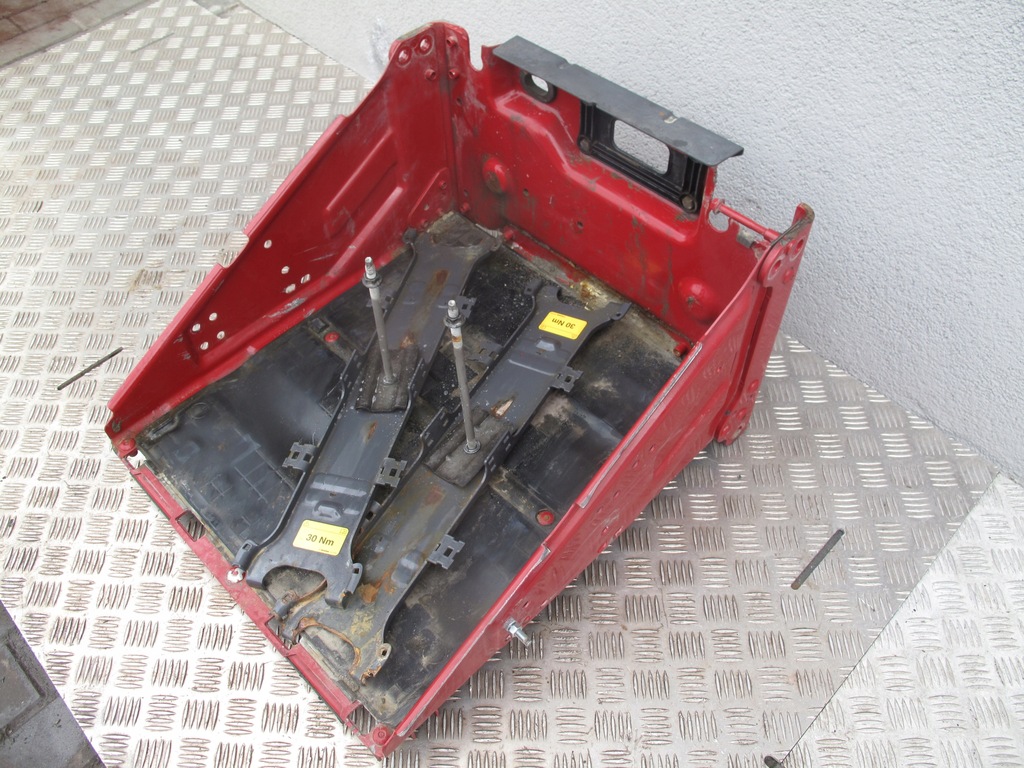 фото №3, Основа акумуляторів scania r s